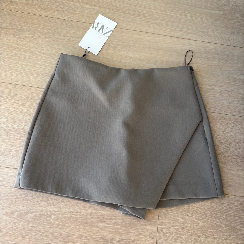 Zara Gray Mini Skirt / Skort